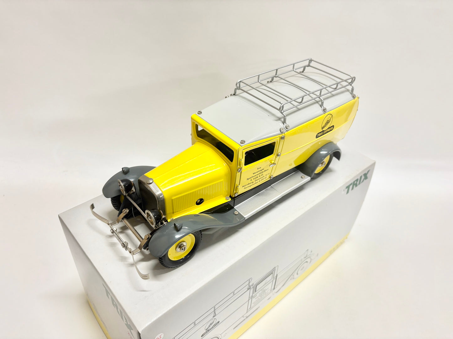 Trix 70004 Lieferwagen "Trix-Express" mit Uhrwerk-Antrieb