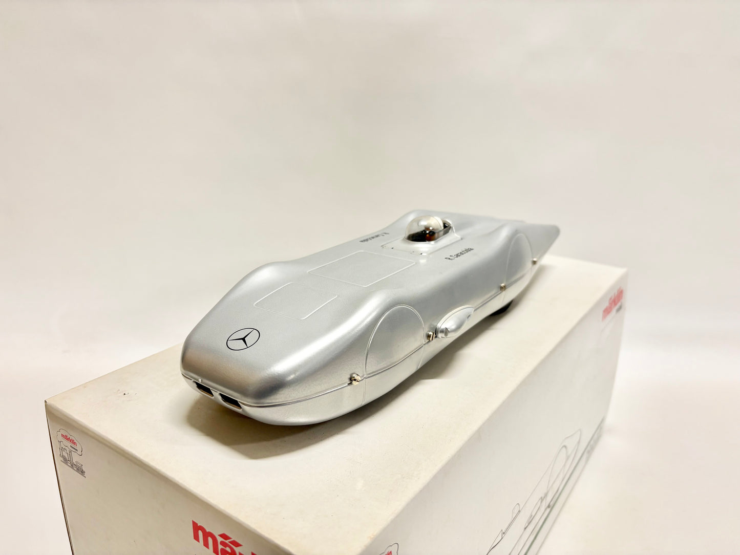 Märklin 19440 Rennwagen Silberpfeil Rekordwagen 1938 mit Uhrwerk-Antrieb