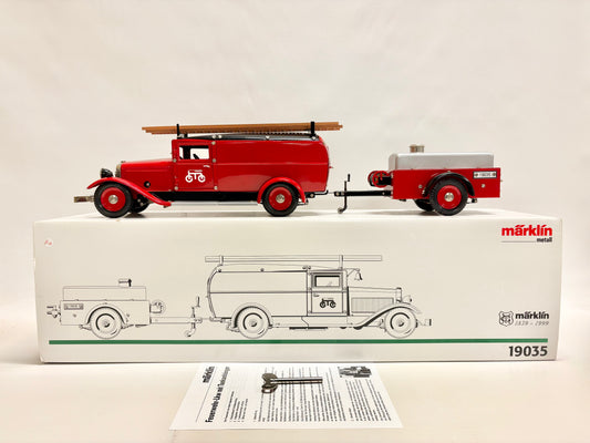Märklin 19035 Feuerwehrfahrzeug + Anhänger mit Uhrwerkantrieb