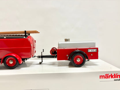 Märklin 19035 Feuerwehrfahrzeug + Anhänger mit Uhrwerkantrieb