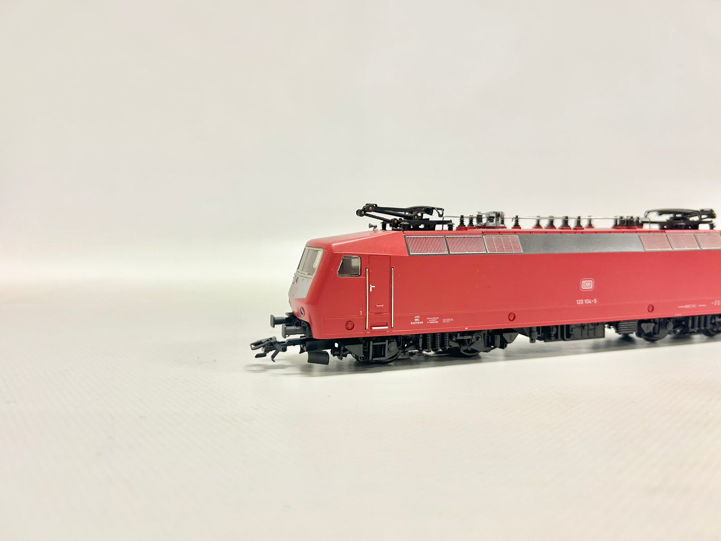 Märklin 3553 Br 120 orientrot E-Lok H0