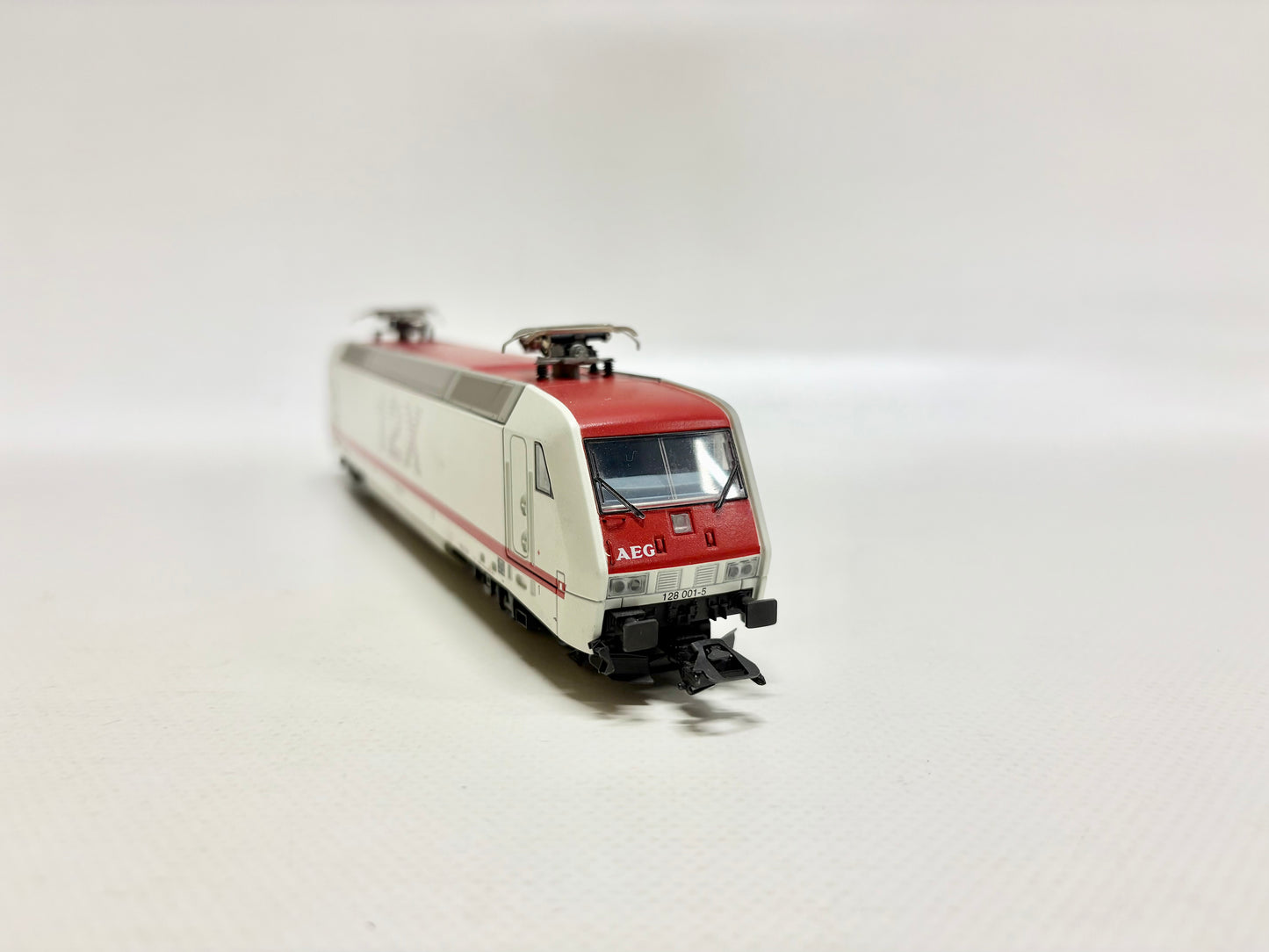 Märklin 3438 E-Lok Br 128 001-5 DB AC H0