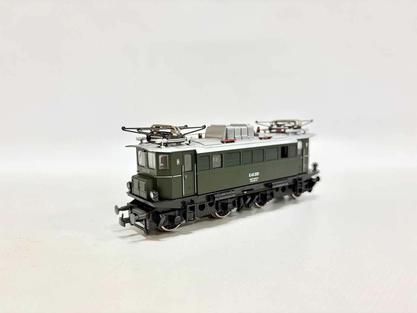 Liliput AC E-Lok E45 220 ÖBB H0