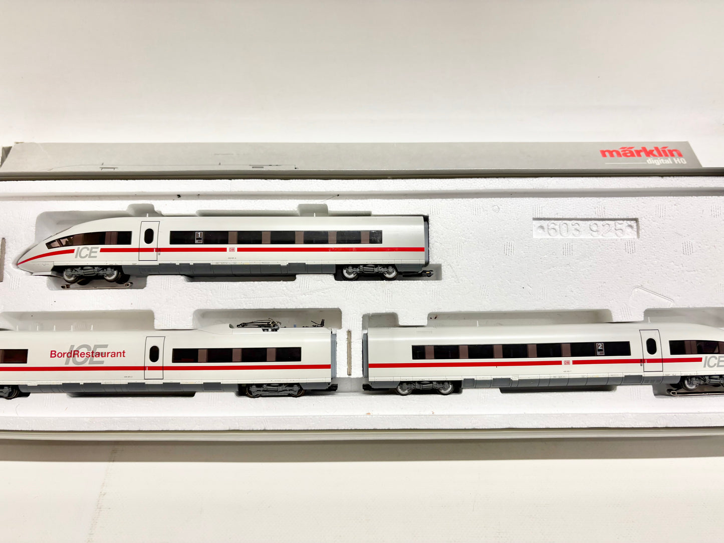 Märklin 37780 Digital Elektrotriebwagen InterCityExpress ICE DB AC H0