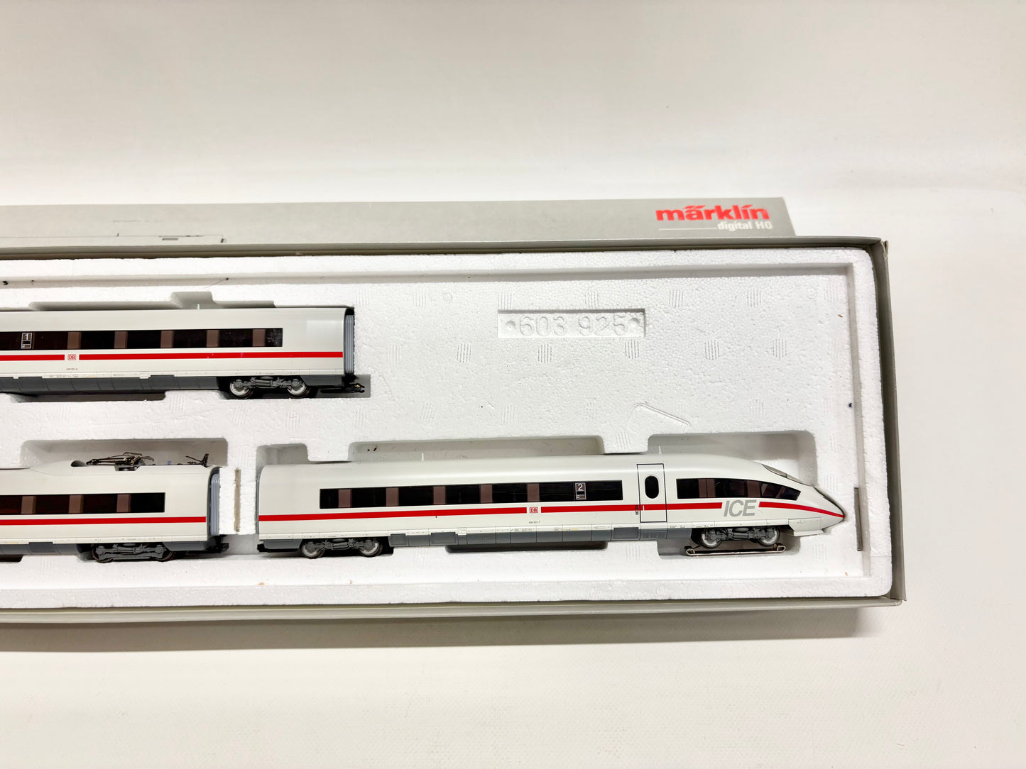Märklin 37780 Digital Elektrotriebwagen InterCityExpress ICE DB AC H0