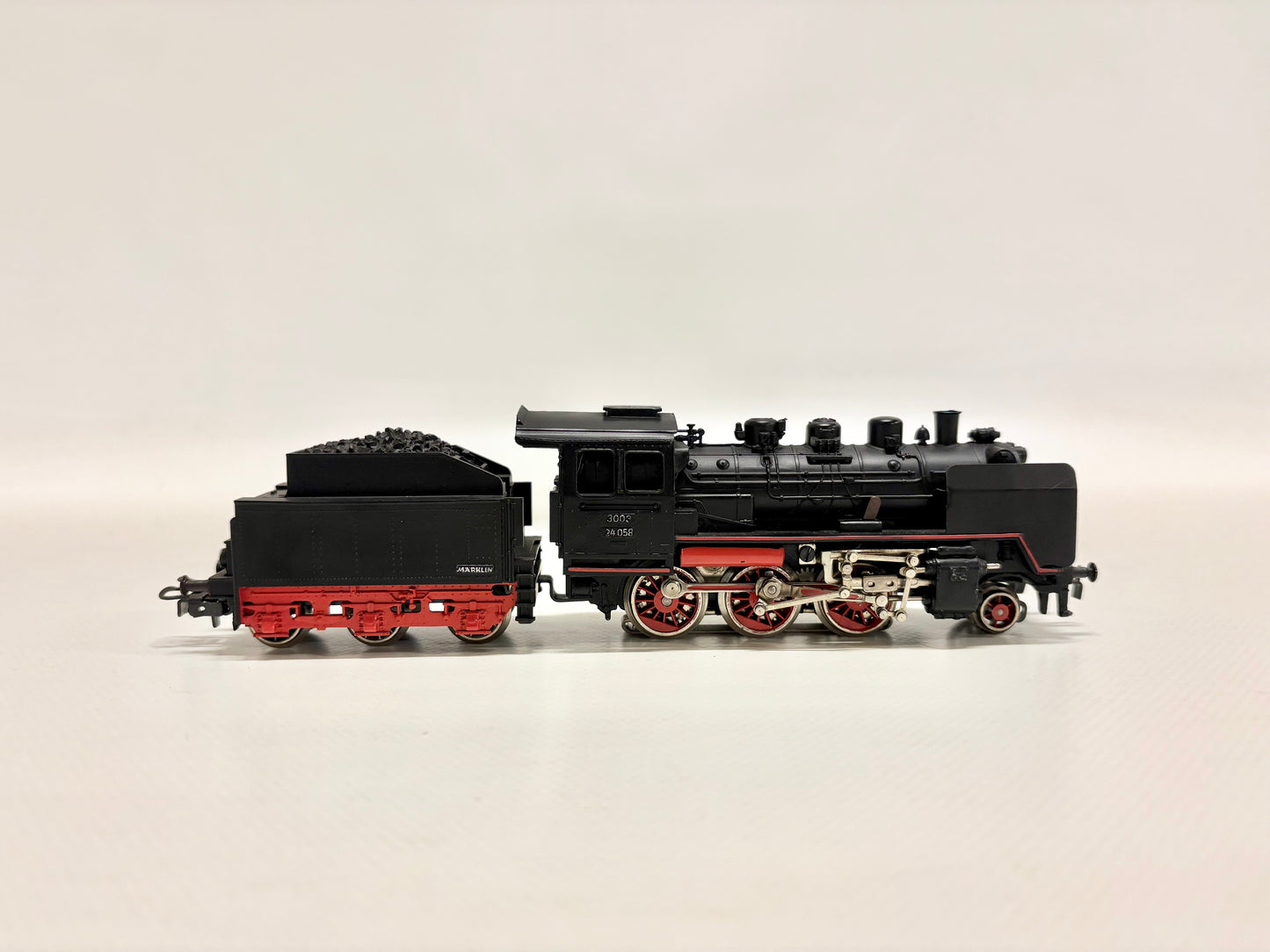 Märklin 3003 Dampflok Br 24 058 DB AC H0
