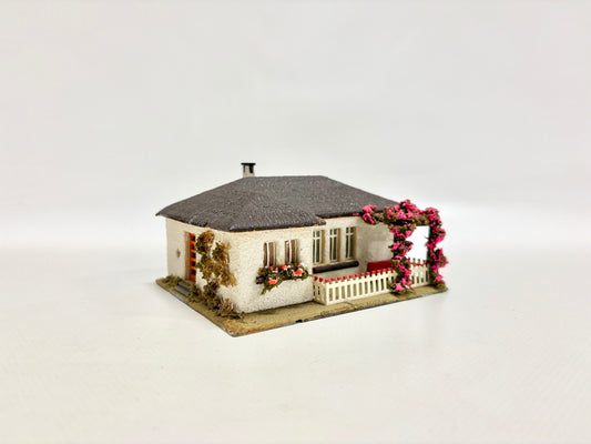 Faller 264 Haus mit Rosenlaube Bungalow 1950er Jahre H0