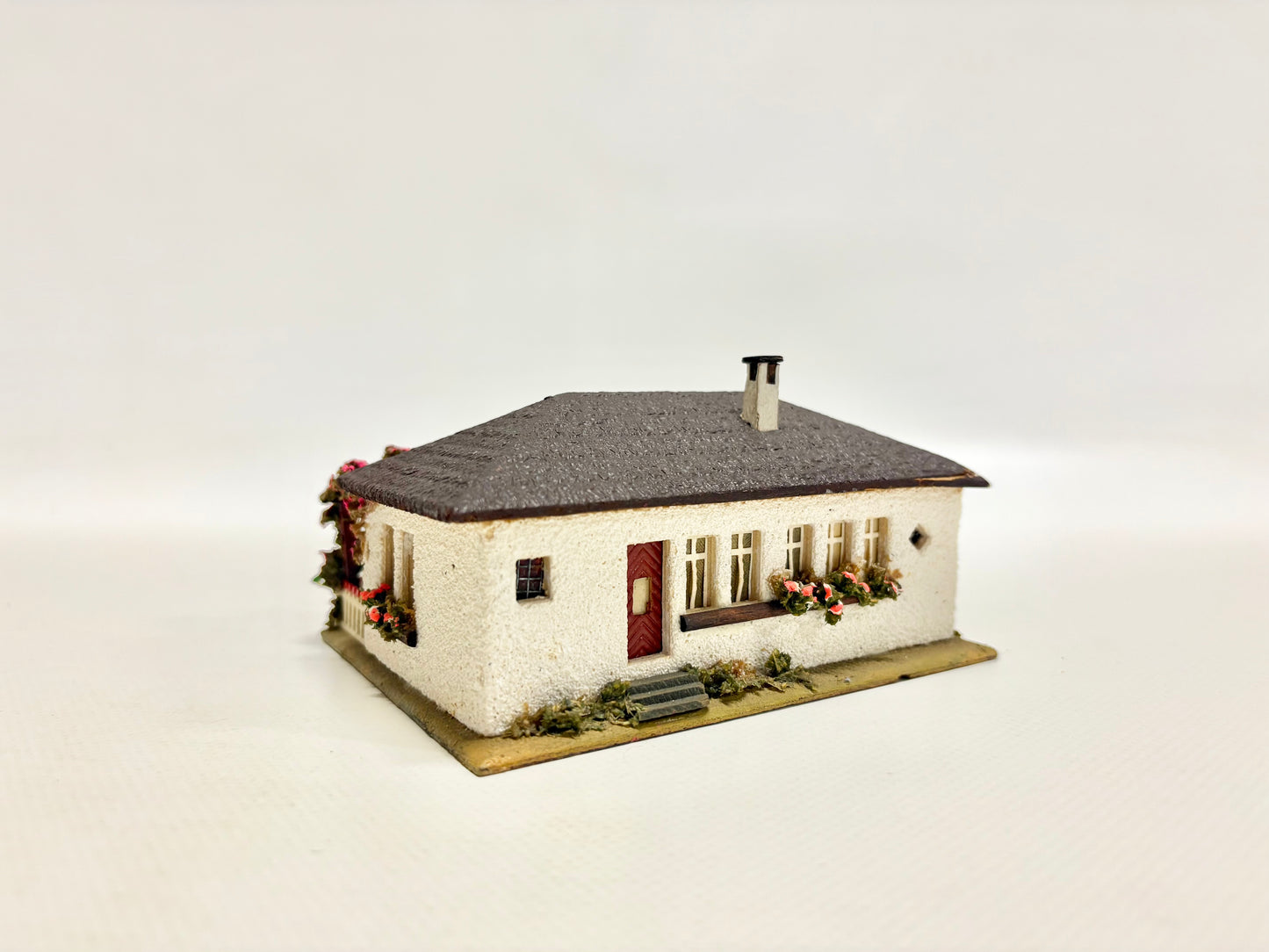 Faller 264 Haus mit Rosenlaube Bungalow 1950er Jahre H0