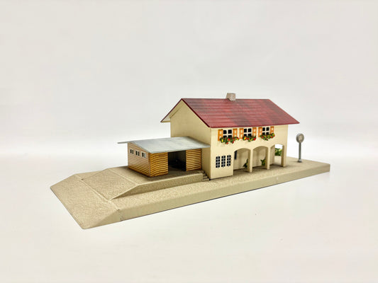 Kibri Landbahnhof Blechspielzeug H0