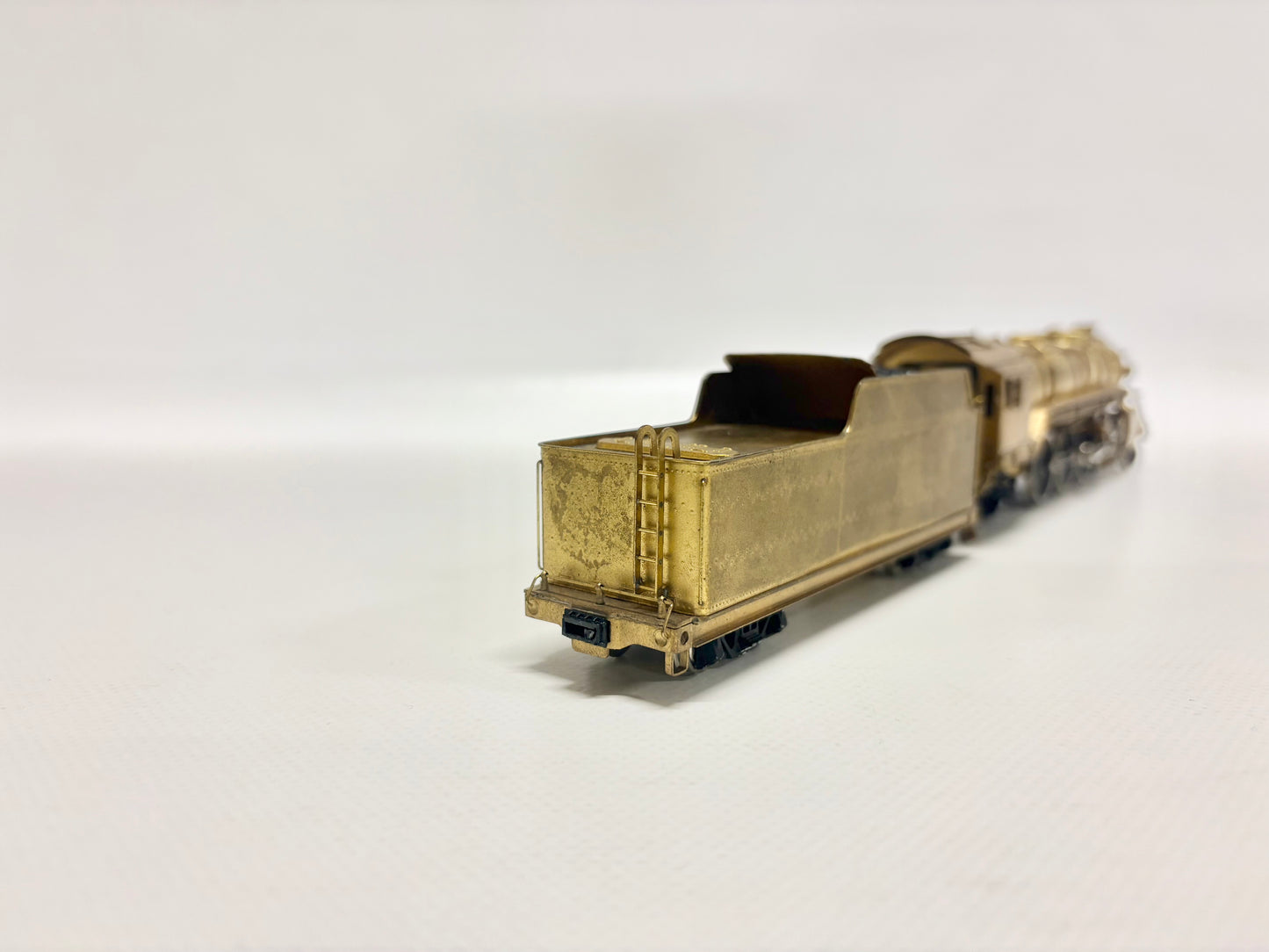 Akane Model Trains Dampflok 4-6-2 Pacific USA DC H0 Brass