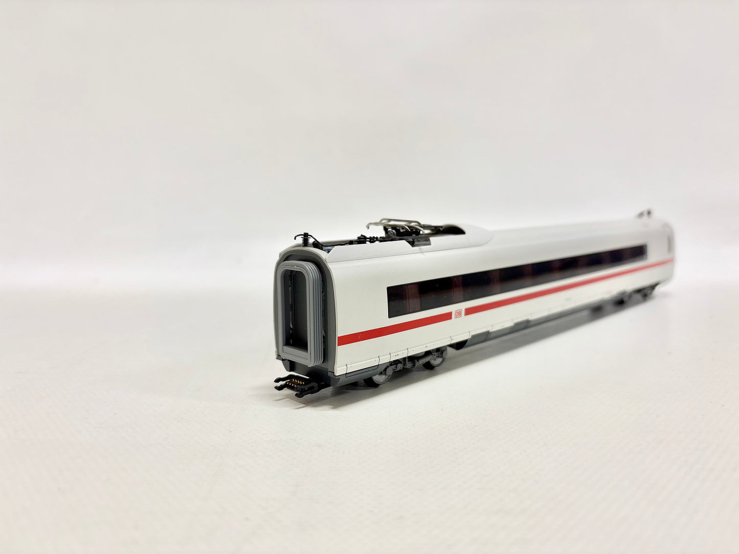 Märklin 43717 Personenwagen ICE-Schnellzugwagen DB AC H0