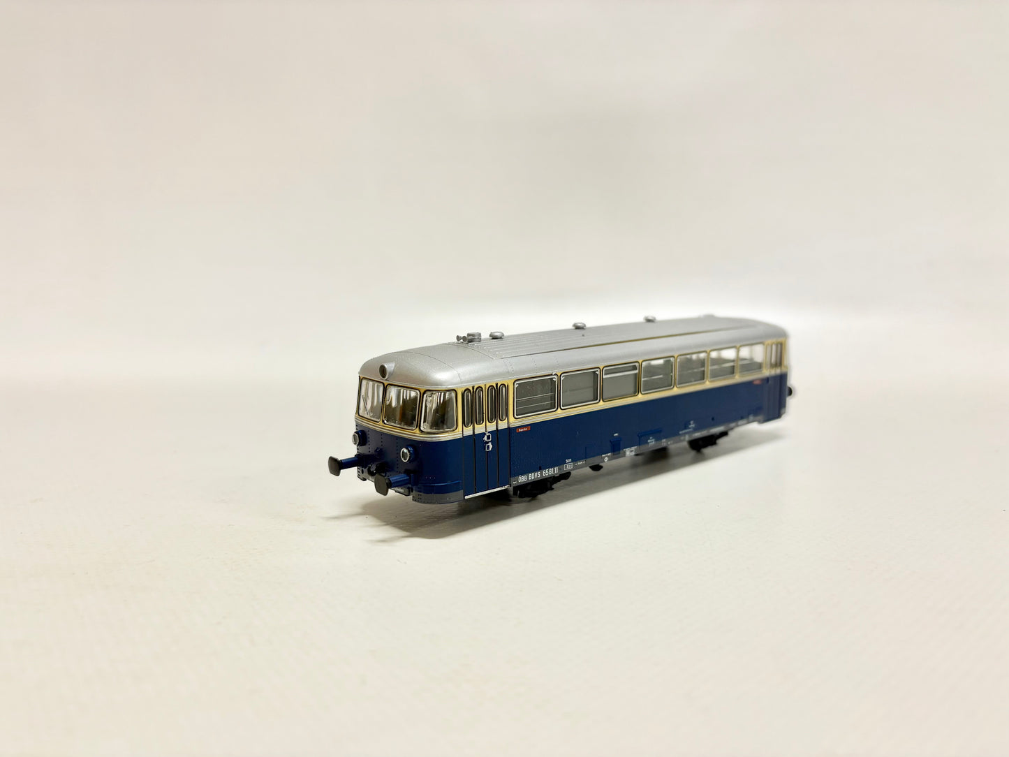 Roco 43020 Dieseltriebwagen Br 5081.01 ÖBB DC H0