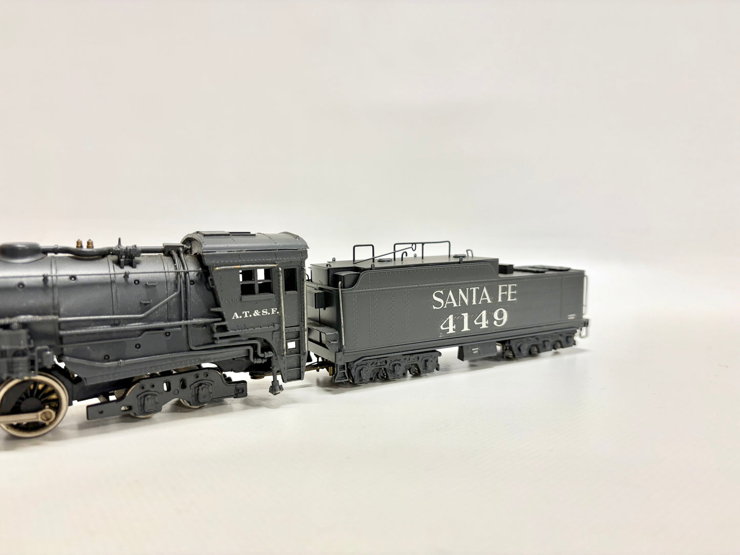 United Scale Models Dampflok 4149 Santa Fe DC H0 Brass