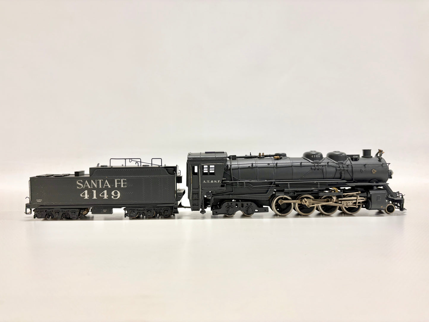 United Scale Models Dampflok 4149 Santa Fe DC H0 Brass