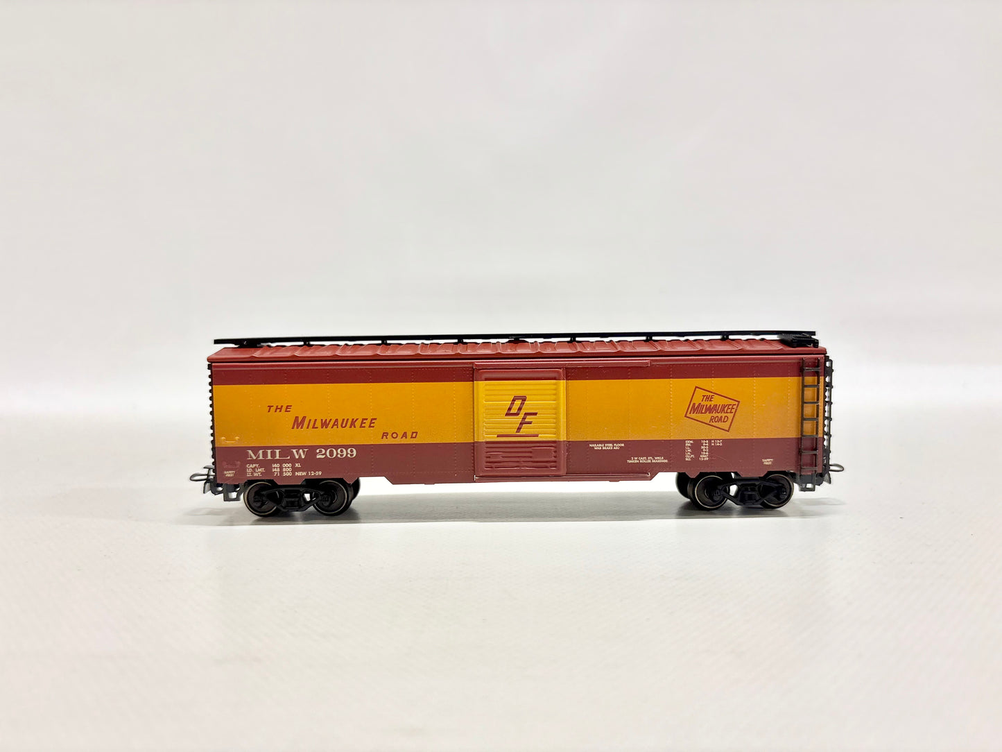 Märklin 45711 Güterwagen Box-Car The Milwaukee Road AC H0