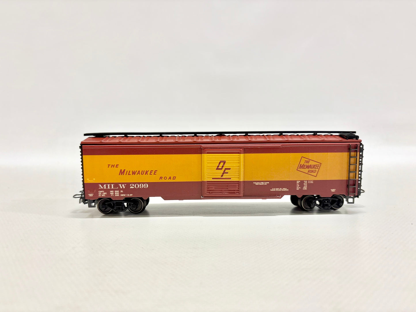 Märklin 45711 Güterwagen Box-Car The Milwaukee Road AC H0