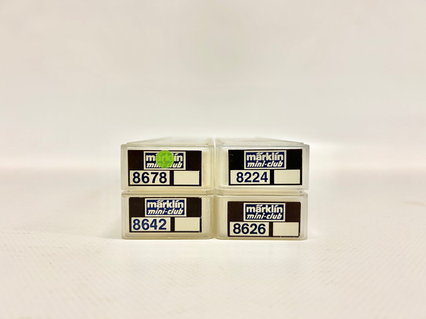 Märklin Mini Club 4x USA Güter- und Personenwagen Spur Z