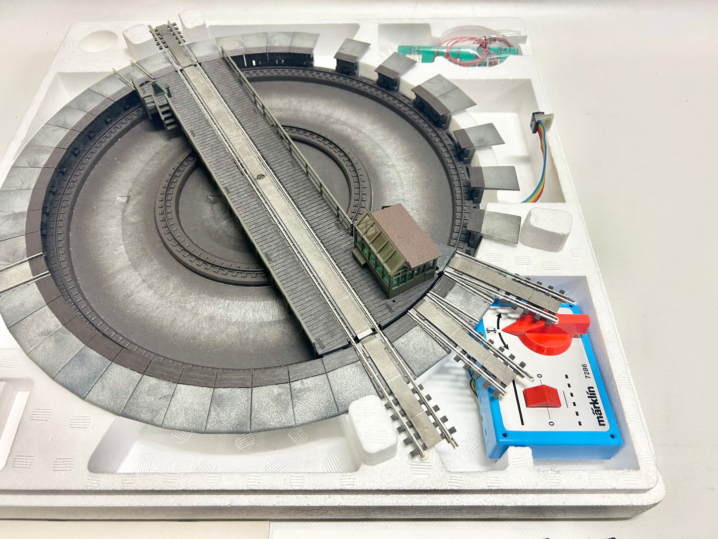 Märklin 7286 Drehscheibe mit Steuerung H0