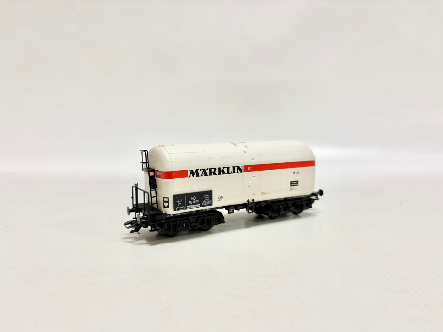 Märklin 47910 Güterwagen Kesselwagen Heizöl DB AC H0