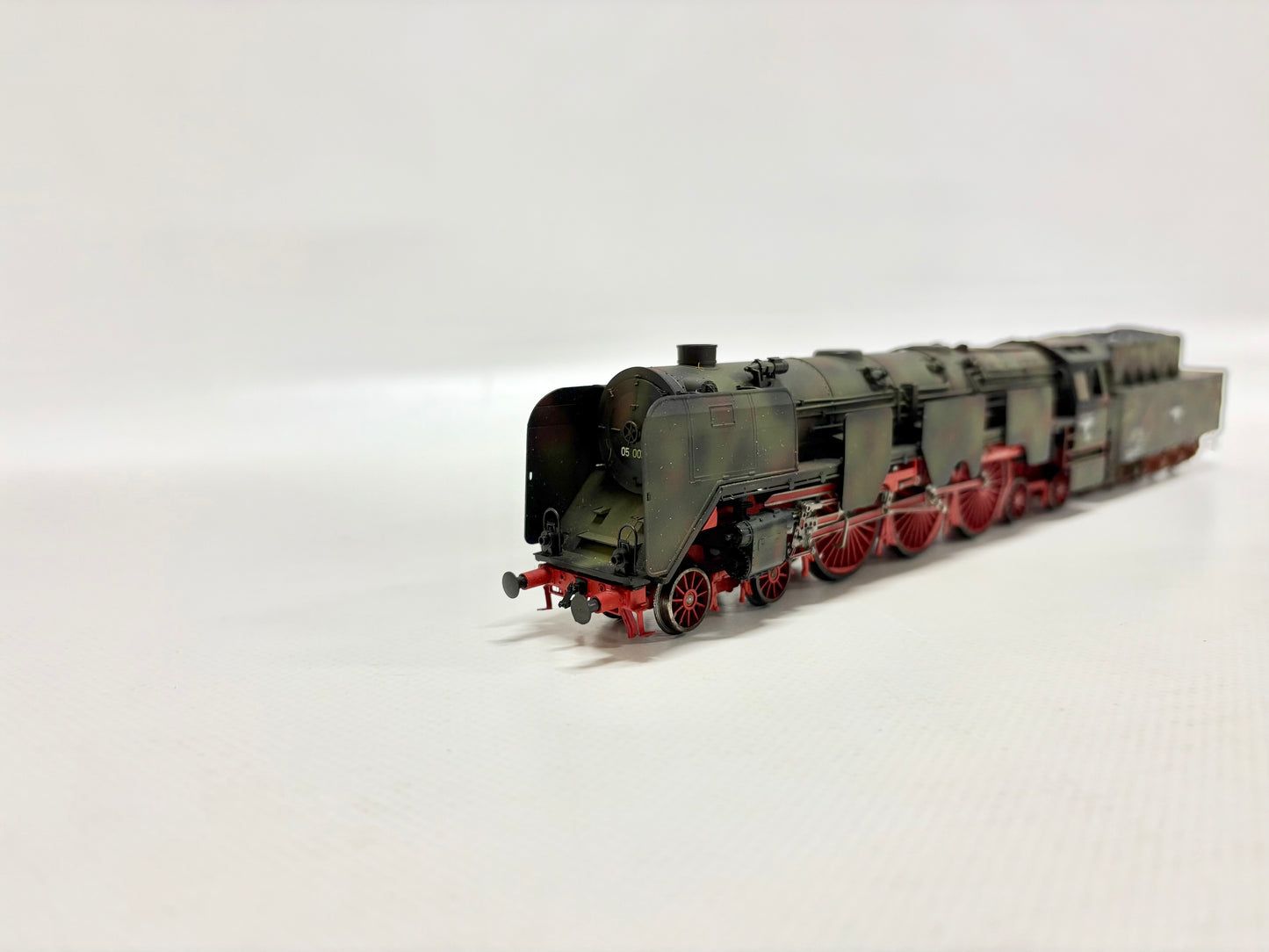 Liliput 10522 Dampflok Br 05 002 Tarnfarben DR DC H0