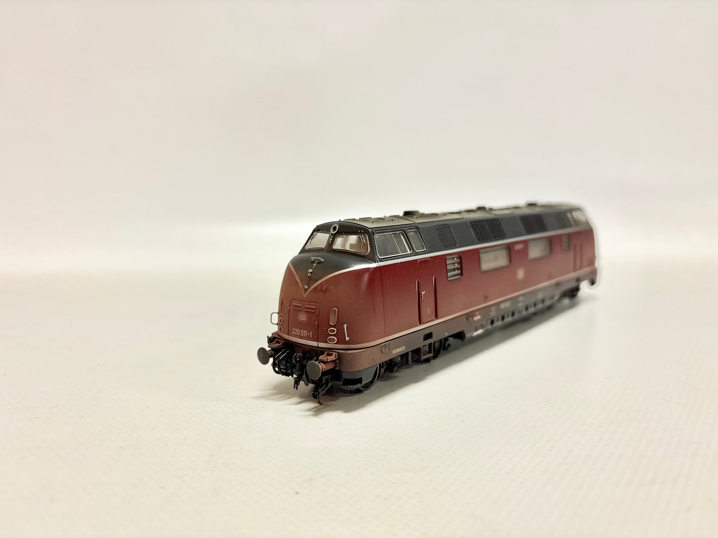 Märklin 63402 DSS Diesellok Br 220 011-1 DB DC H0