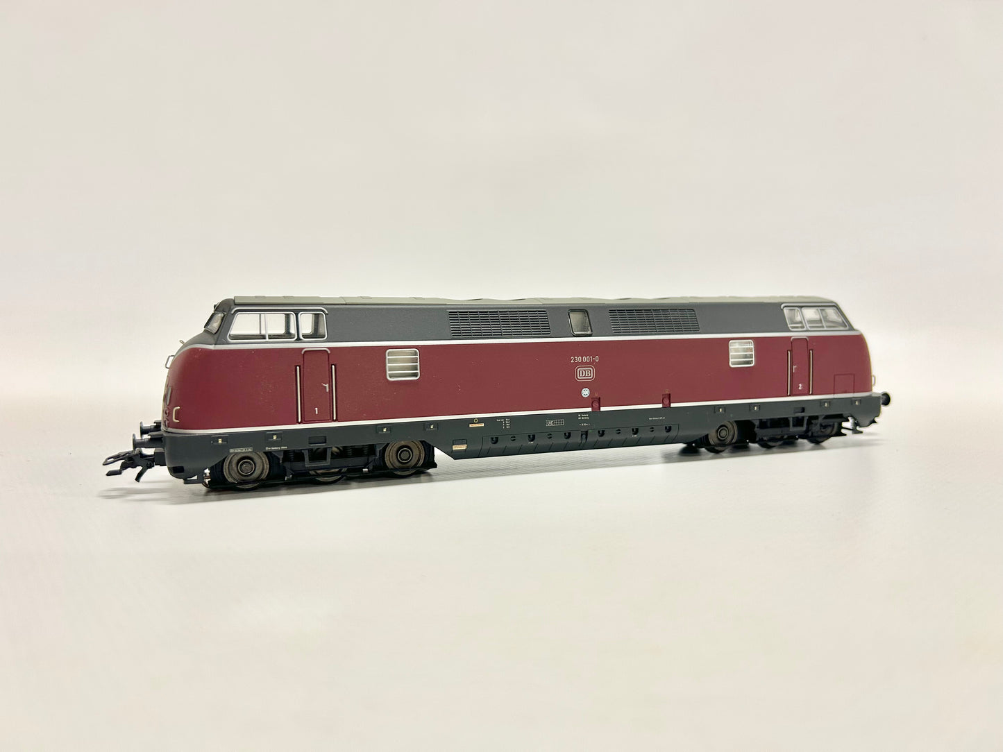 Märklin 39300 Mfx-Digital + Sound Diesellok V 230 DB H0