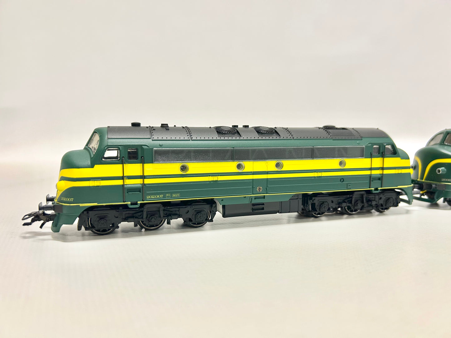 Märklin 34664 Digital + Sound Doppeltraktion Serie 202 + 203 SNCB Diesellok H0