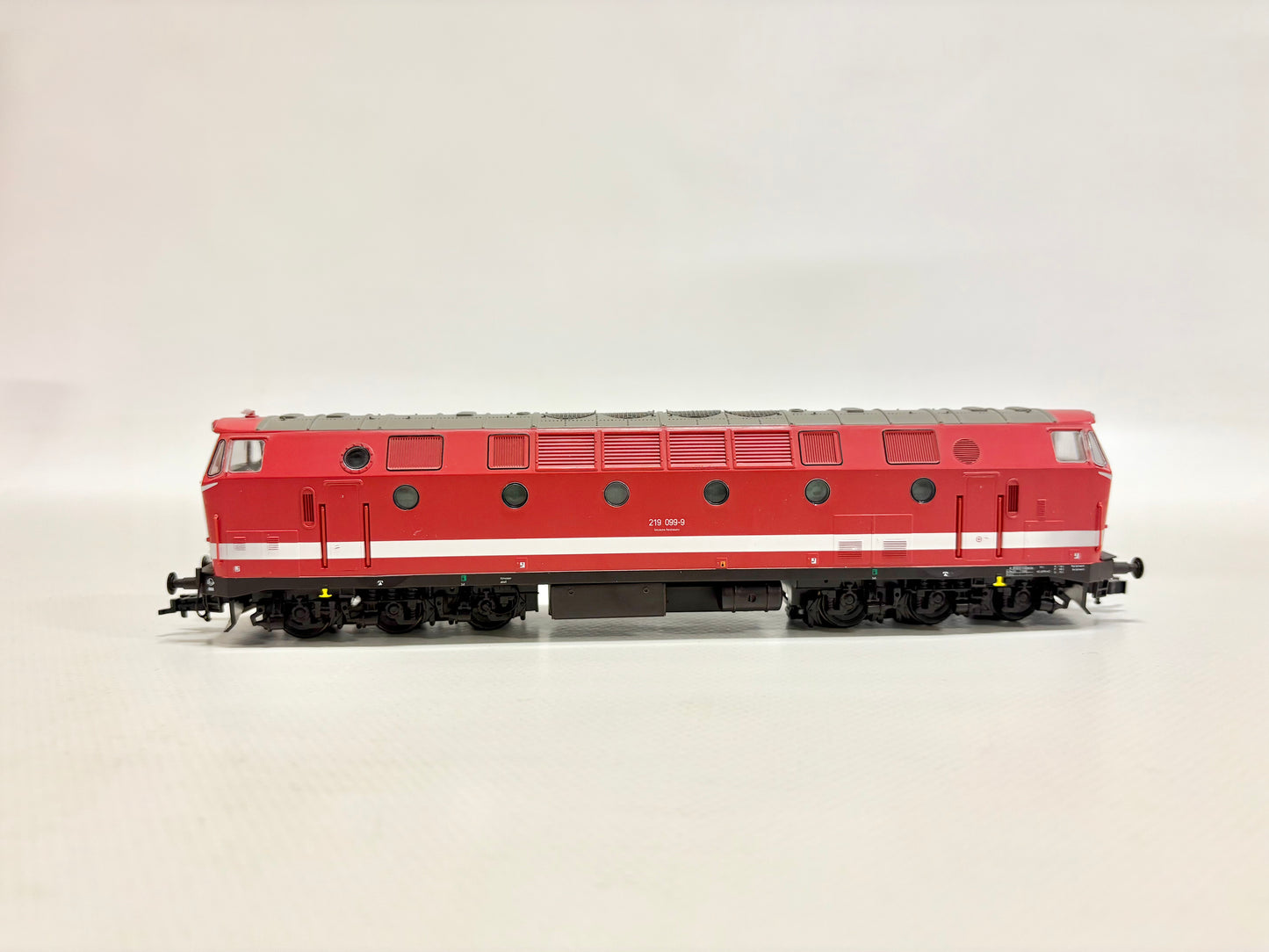 Gützold 33300 Diesellok Br 219 099-9 DR DC H0