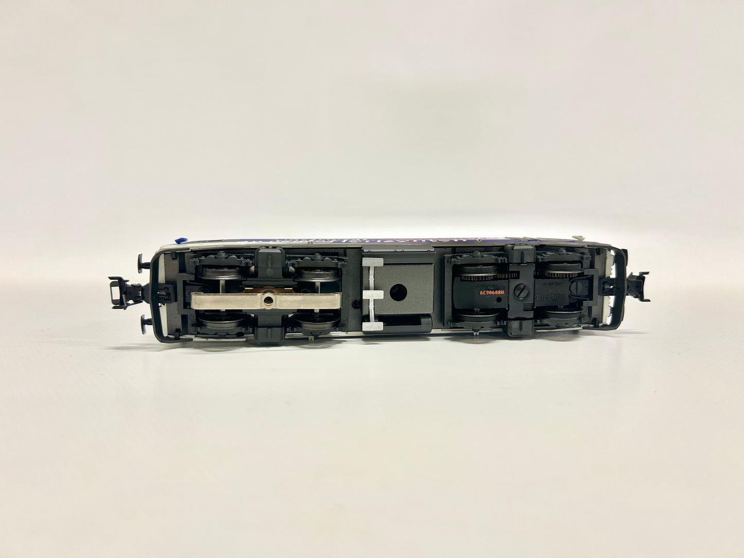 Märklin 34305 Digital Re 446 Electric Locomotive "Swisscom" SBB H0
