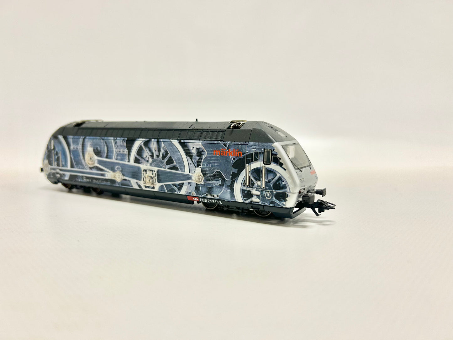 Märklin 34637 Digital Re 460 SBB electric locomotive H0