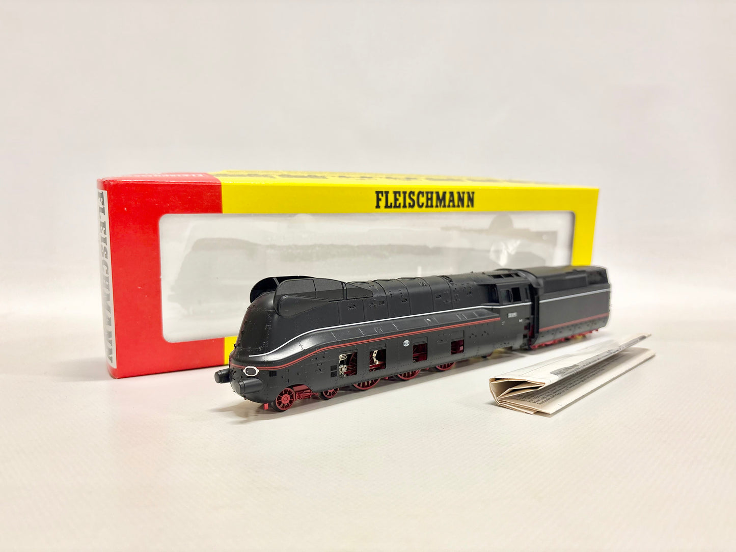 Fleischmann 4171 Stromliniendampflok Br 03 1079 DR DC H0