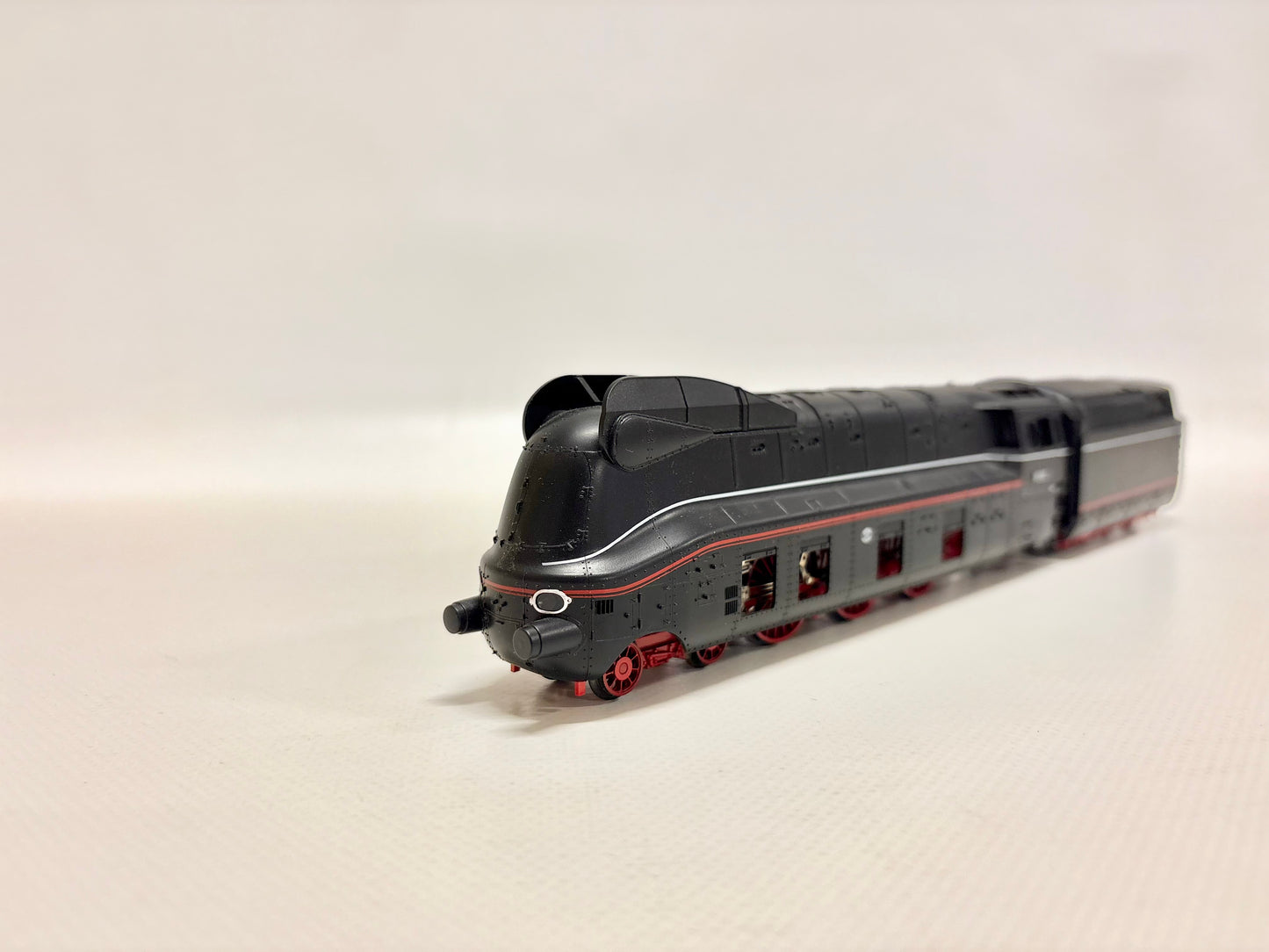 Fleischmann 4171 Stromliniendampflok Br 03 1079 DR DC H0