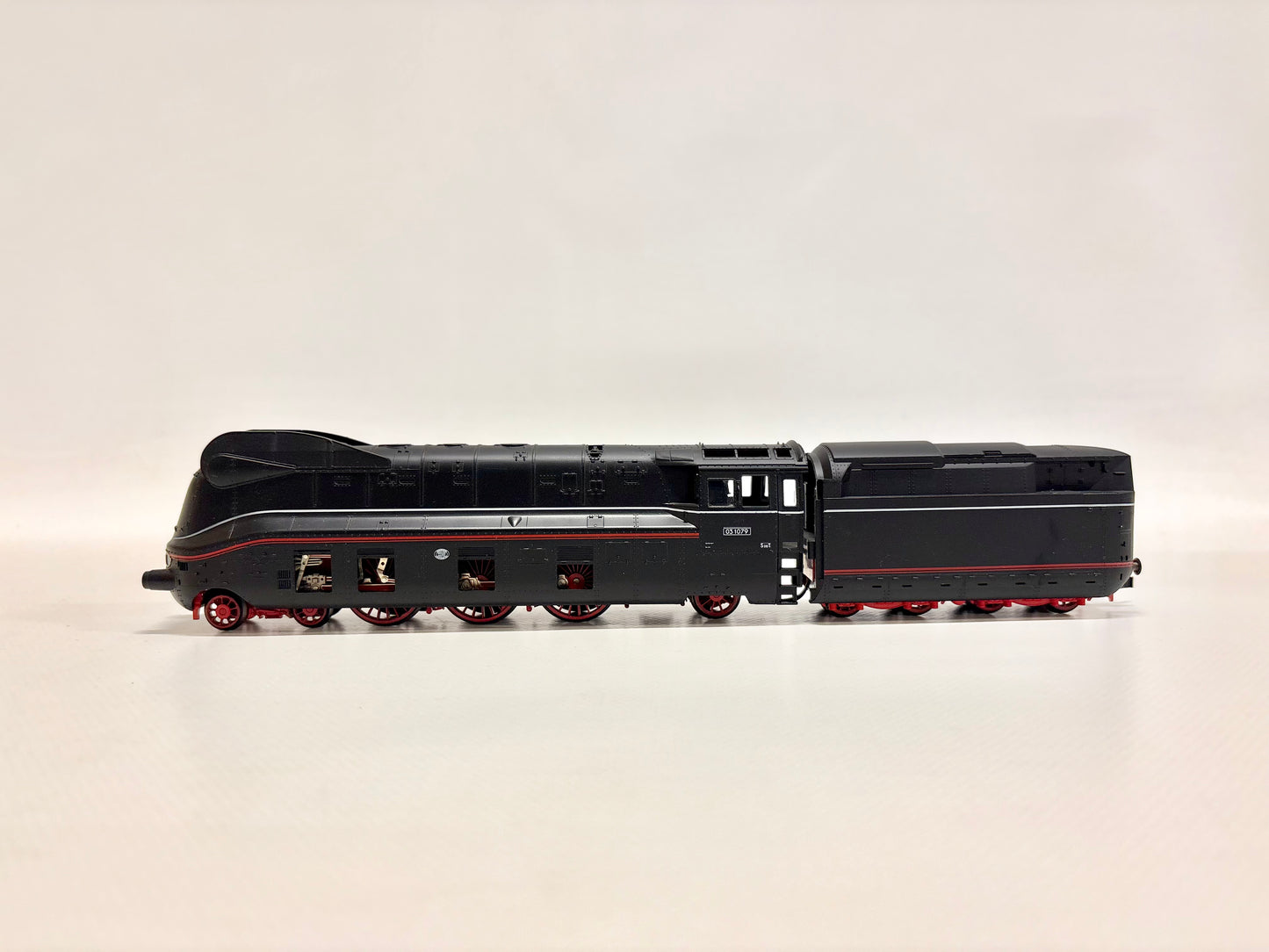 Fleischmann 4171 Stromliniendampflok Br 03 1079 DR DC H0