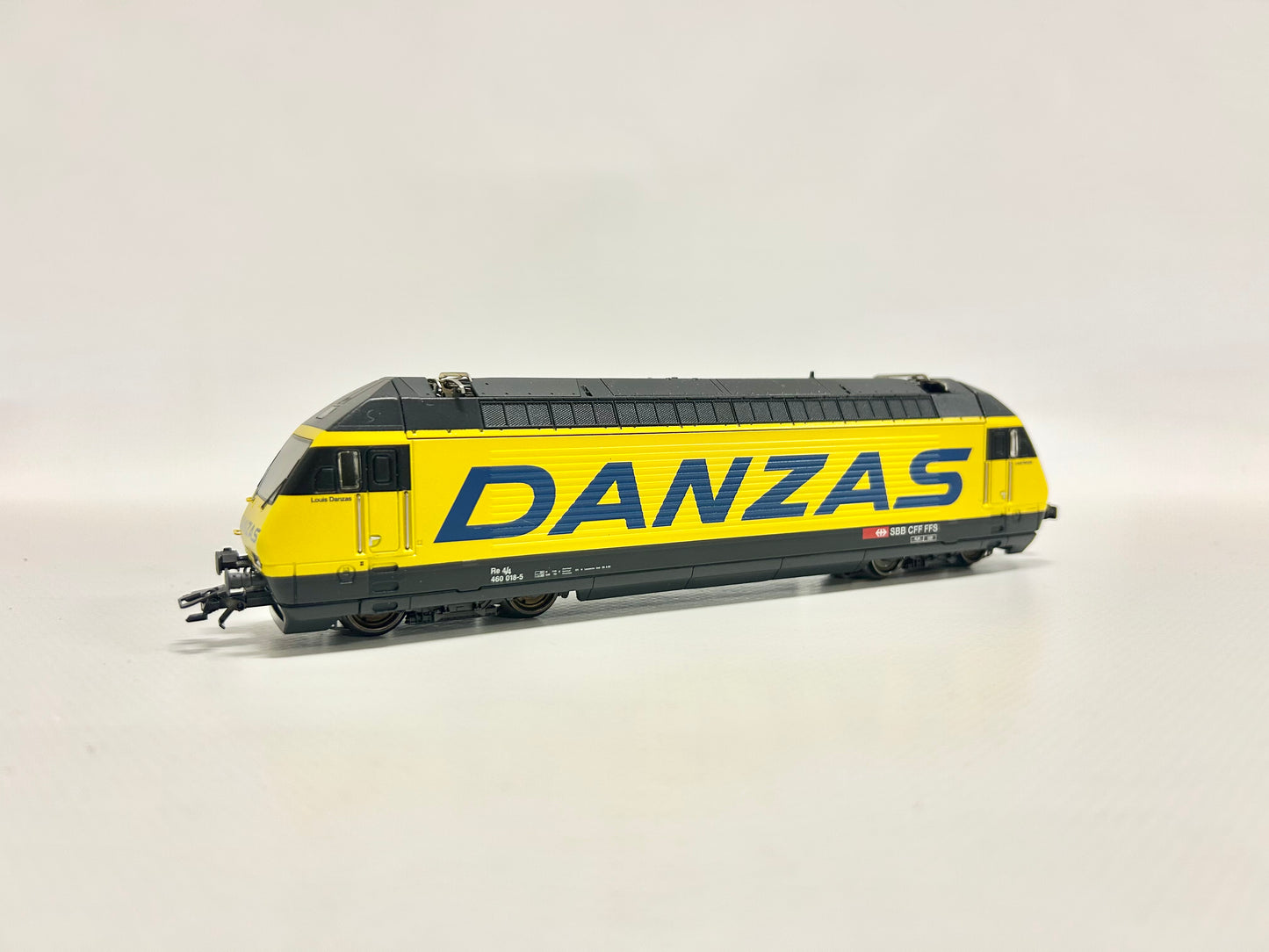 Märklin 3453 Digital Re 460 "DANZAS" Electric Locomotive SBB H0