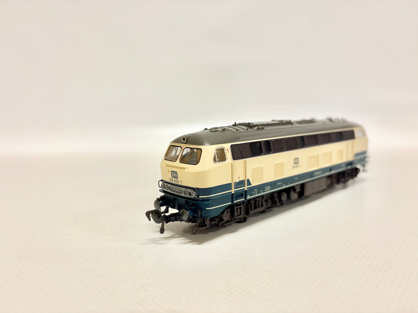 Fleischmann 4933 Diesellok Br 218 452-1 Schienenreinigungslok DB DC H0