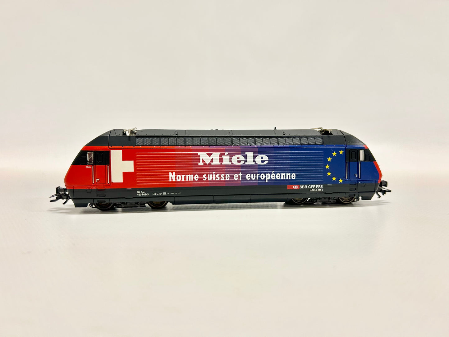 Märklin 34611 Digital Re 460 SBB "MIELE" E-Lok H0