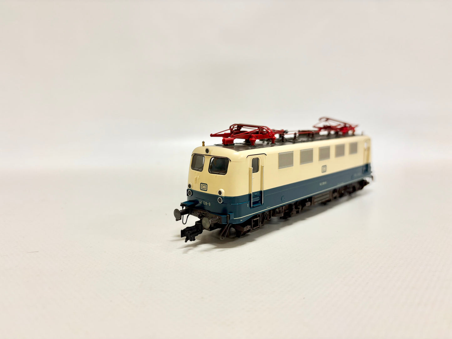 Fleischmann 4328 E-Lok Br 141 128-9 DB DC H0