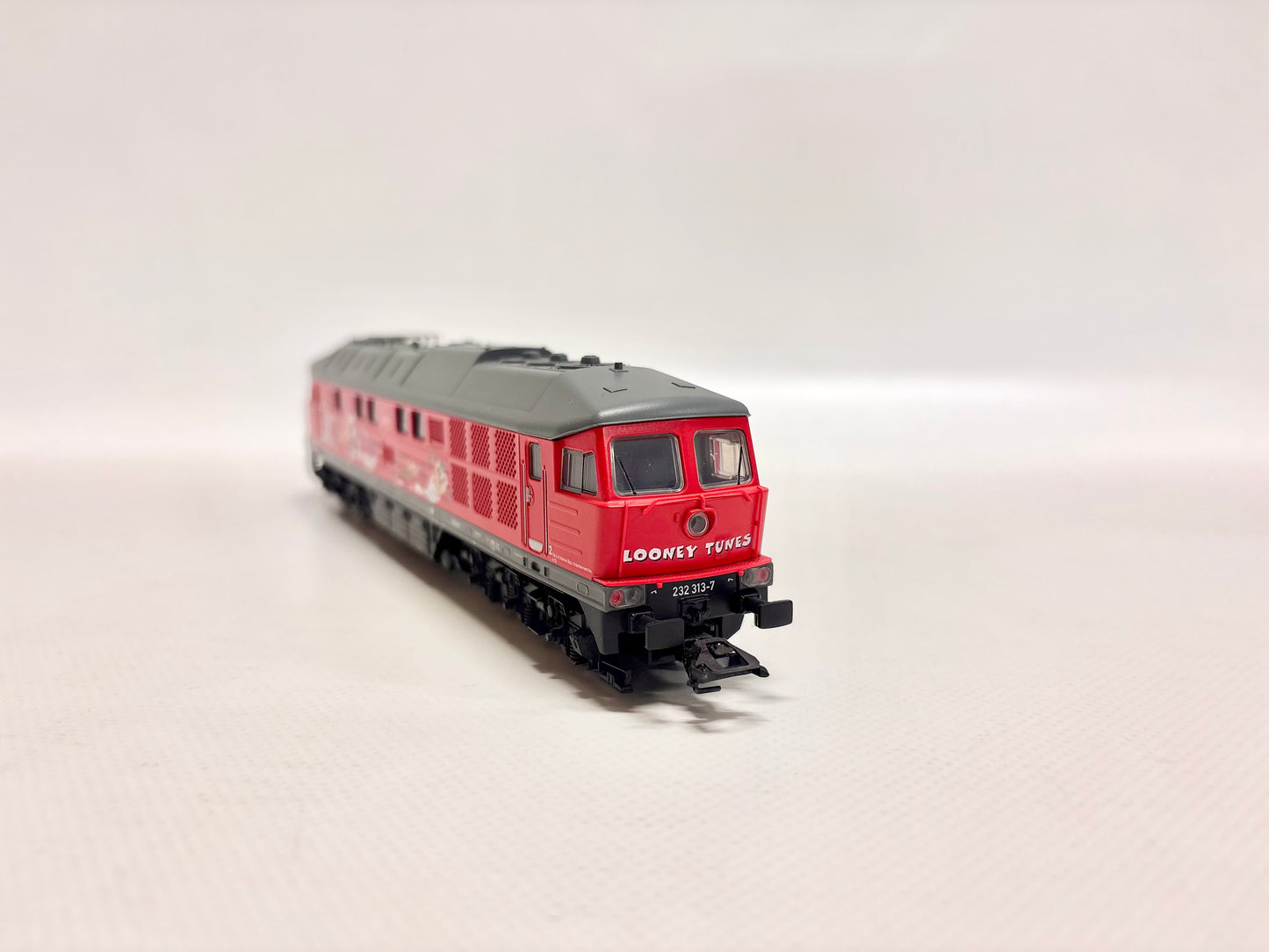 Märklin 36427 Mfx-Sound Diesellok Br 232 313-7 "Looney Tunes" DB AC H0