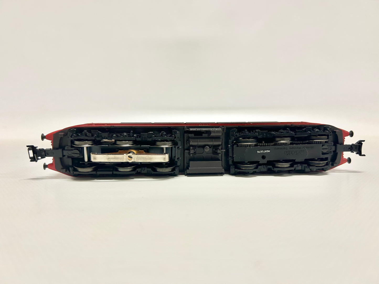 Märklin 33572 Digital Br 103 E-Lok orientrot DB H0
