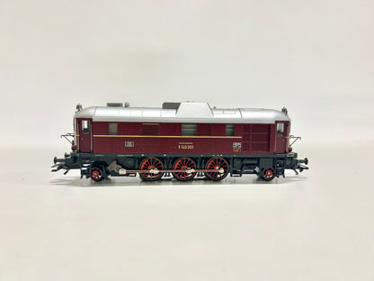 Märklin 37210 Digital Diesellok V140 DB H0