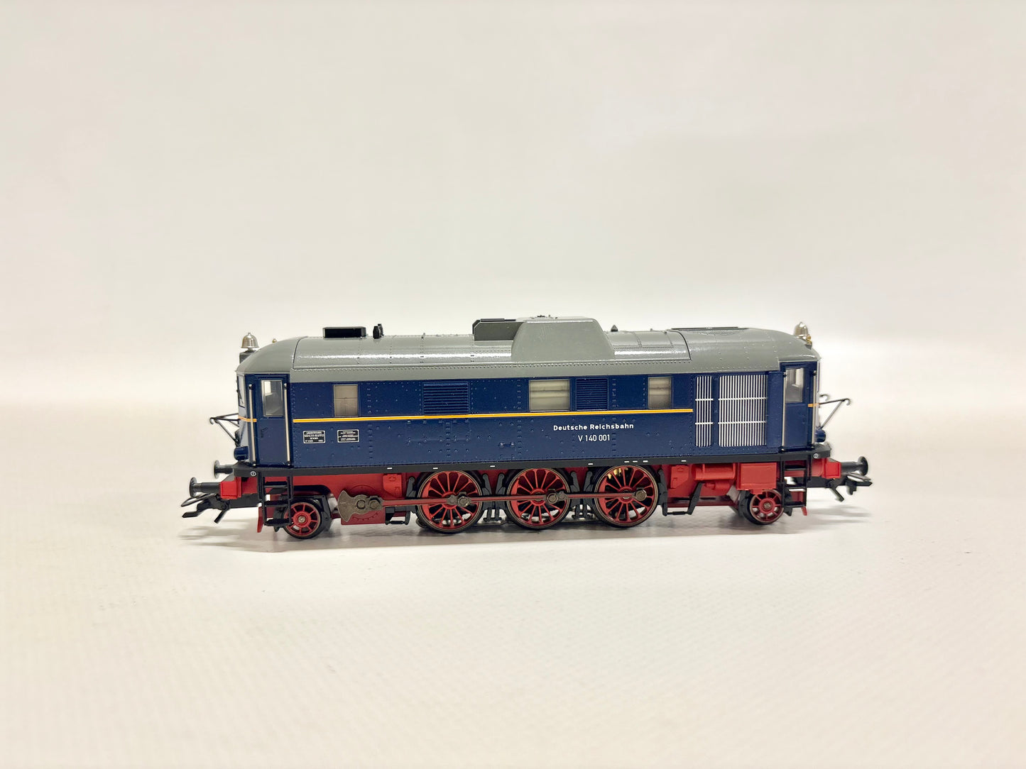 Märklin 37212 Mfx-Digital + Sound V140 001 DRG AC H0