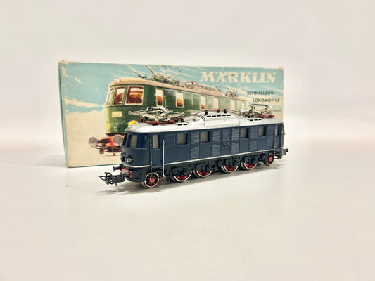 Märklin 3023 E18 E-Lok Schnellzuglok DB H0