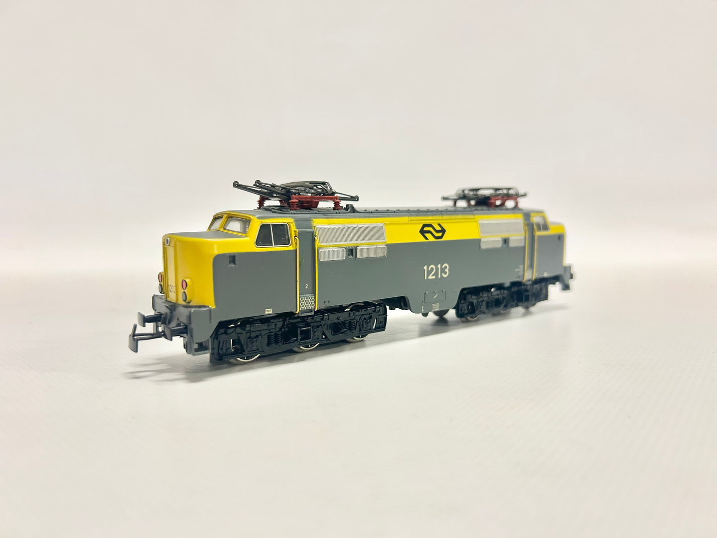 Märklin 3168 E-Lok Serie 1213 NS H0