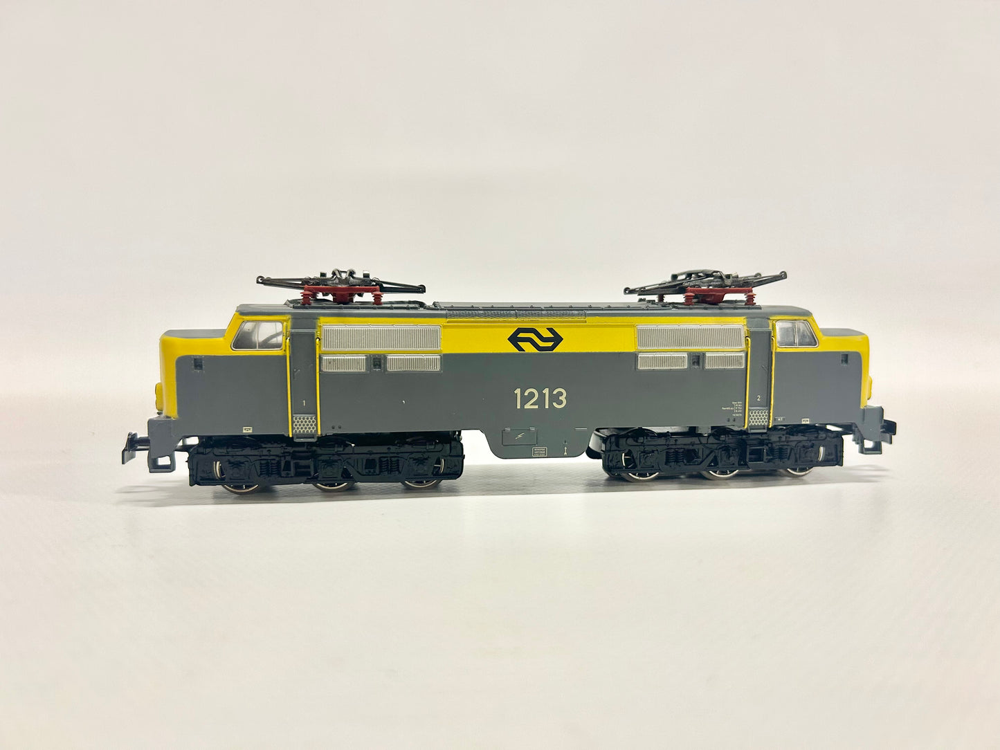 Märklin 3168 E-Lok Serie 1213 NS H0