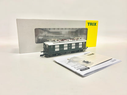 Trix 22330 DCC Digital + Sound E-Lok Re 4/4 SBB DC H0