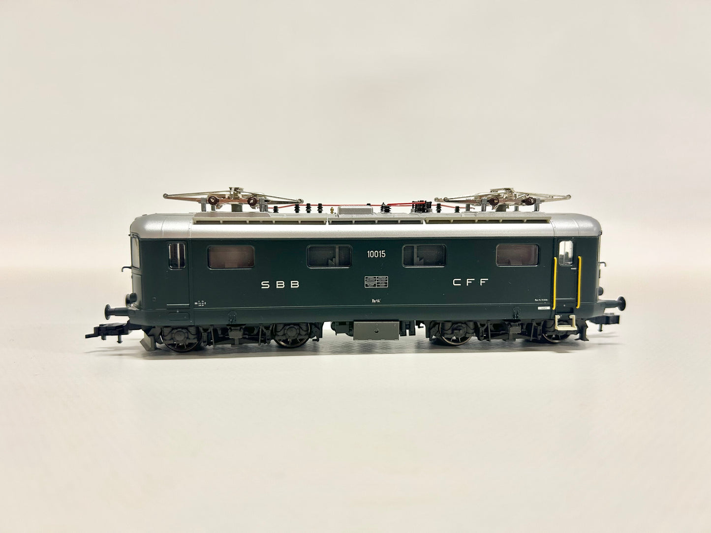 Trix 22330 DCC Digital + Sound E-Lok Re 4/4 SBB DC H0