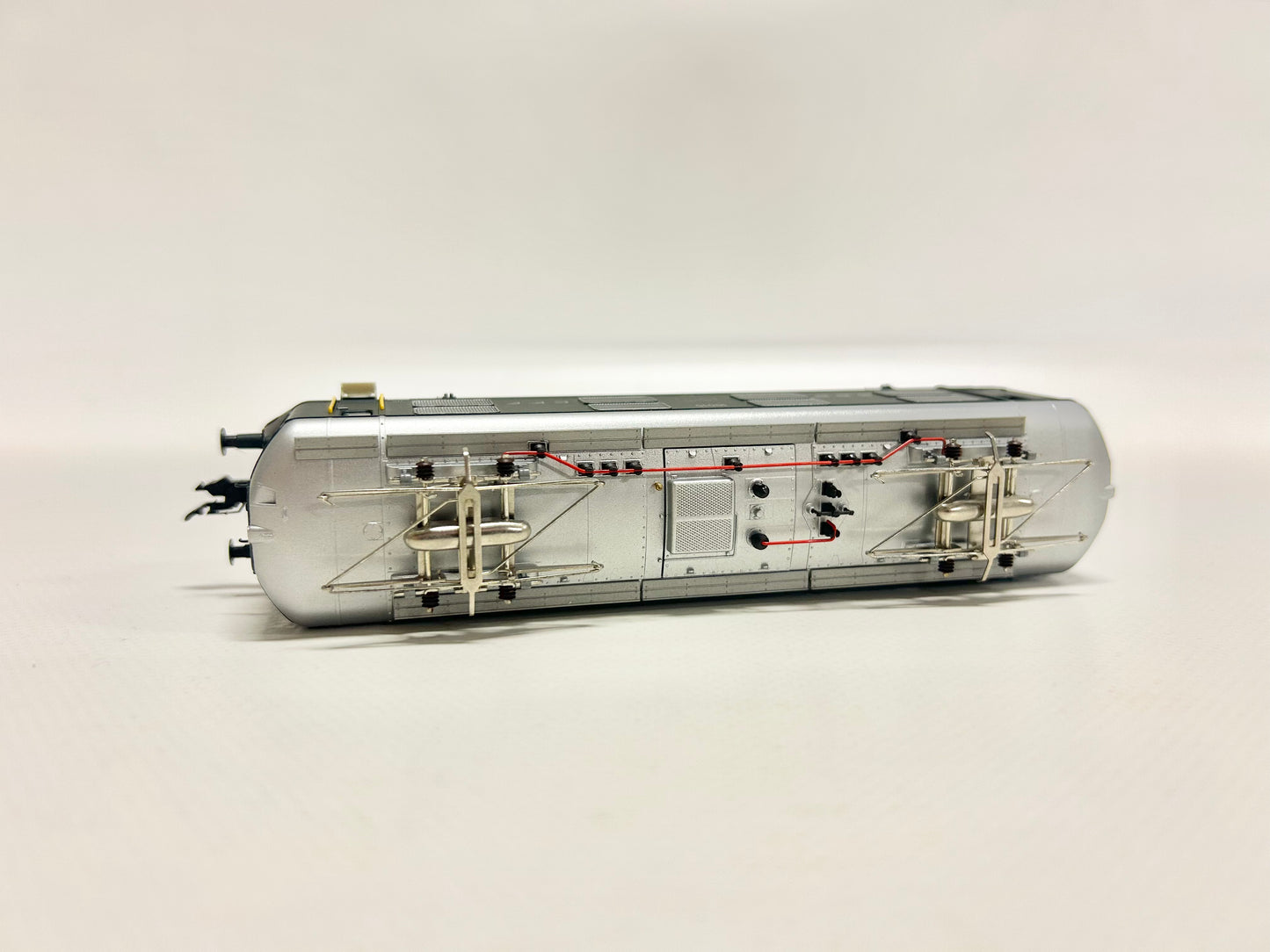 Trix 22330 DCC Digital + Sound E-Lok Re 4/4 SBB DC H0