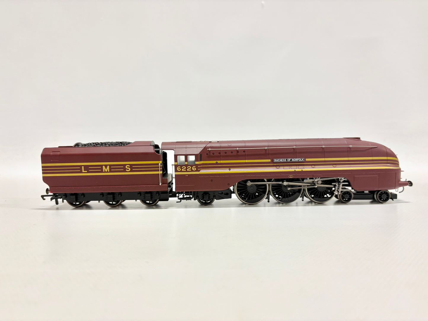 Hornby R2531 Dampflok Coronation Class Locomotive "Duchess of Norfolk" DC H0
