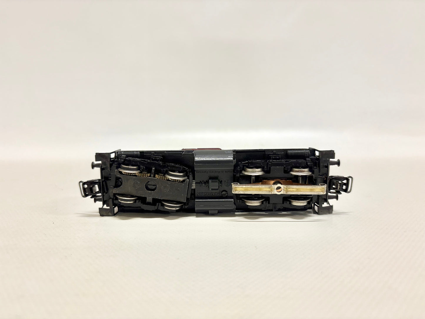 Märklin 3072 Diesellok Br 212 215-8 DB AC H0