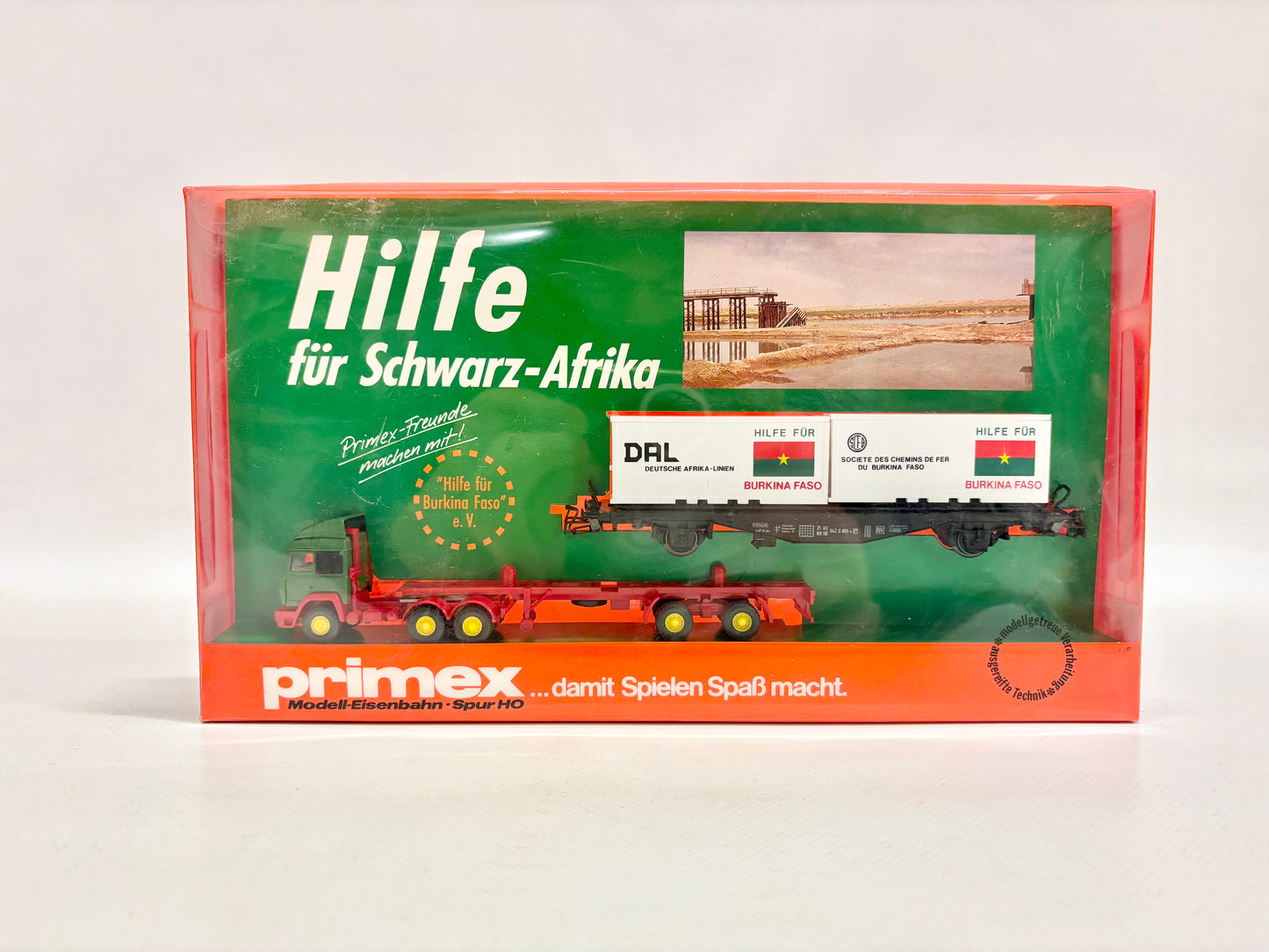 Primex 4573 *ungeöffnet* Containerwagen mit LKW AC H0